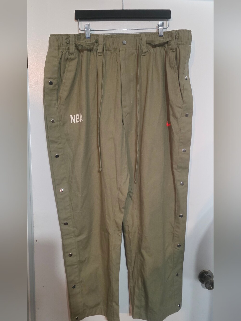 Nike NBA Team 31 Canvas Tear-Away Pants Neutral Olive FQ3600-276 Men SZ 3XL NWT